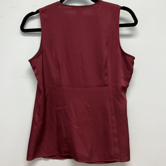 NWT Ann Taylor Sleeveless Ruffled Blouse - Picture 2 of 4